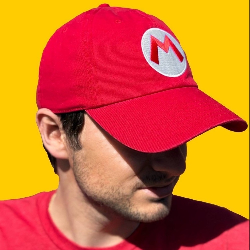 Bioworld Nintendo Super Mario Bros Hat Unisex Red New Embroidered Logo Cap